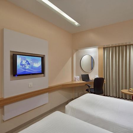 The Eastern Hotel Ankleshwar ภายนอก รูปภาพ