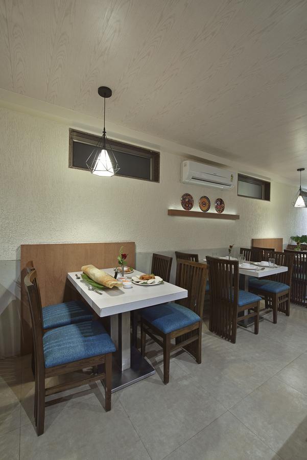 The Eastern Hotel Ankleshwar ภายนอก รูปภาพ