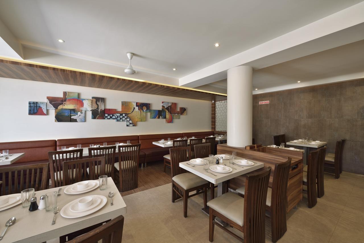The Eastern Hotel Ankleshwar ภายนอก รูปภาพ