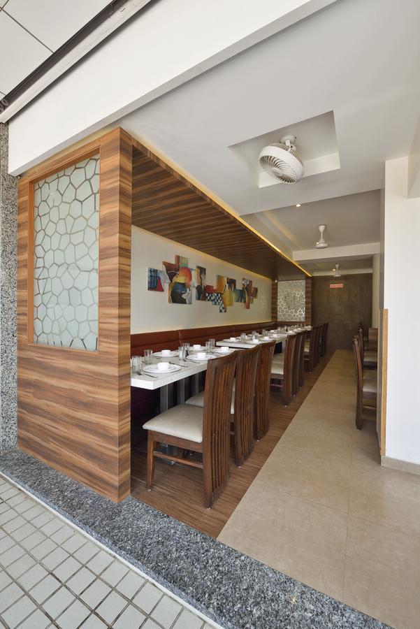 The Eastern Hotel Ankleshwar ภายนอก รูปภาพ