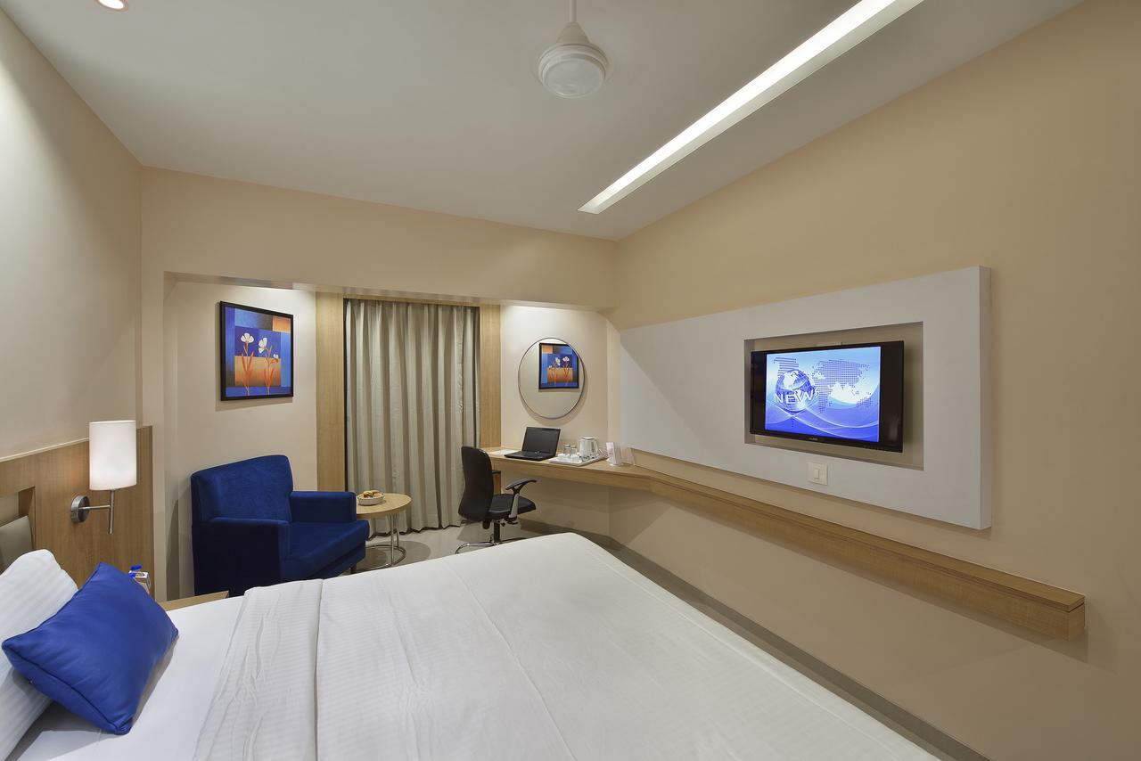 The Eastern Hotel Ankleshwar ภายนอก รูปภาพ